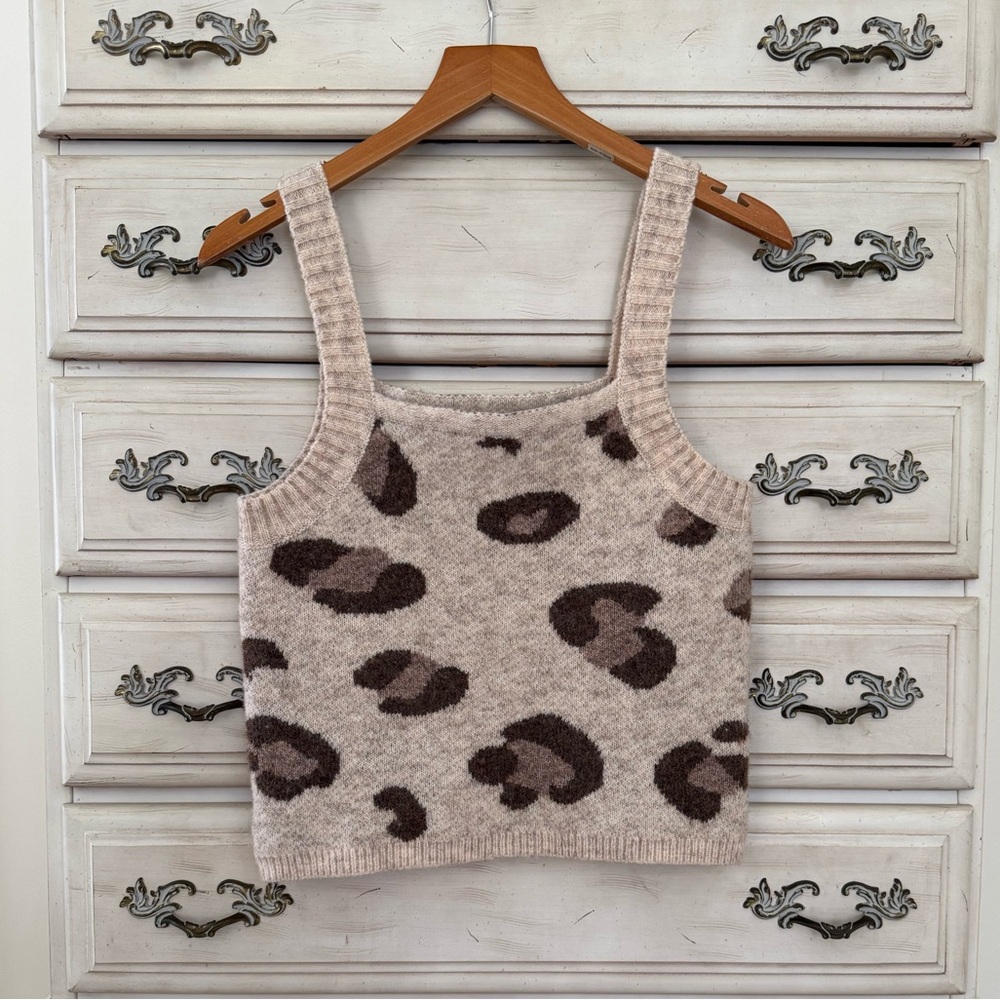 Cozy Leopard Print Knit Tank Top - Taupe/Brown
